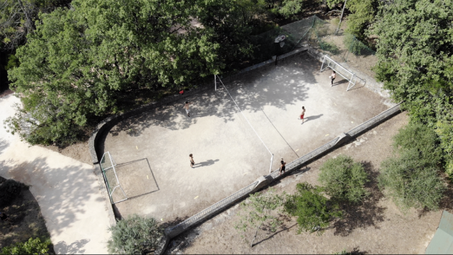 Volleyball, football, basketball, badminton, pétanque...